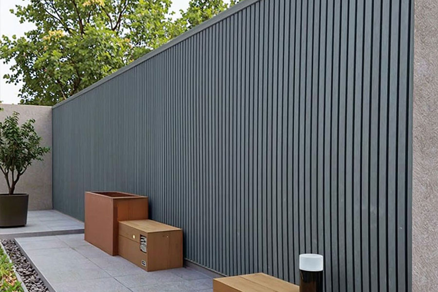 Courtyard grating panels